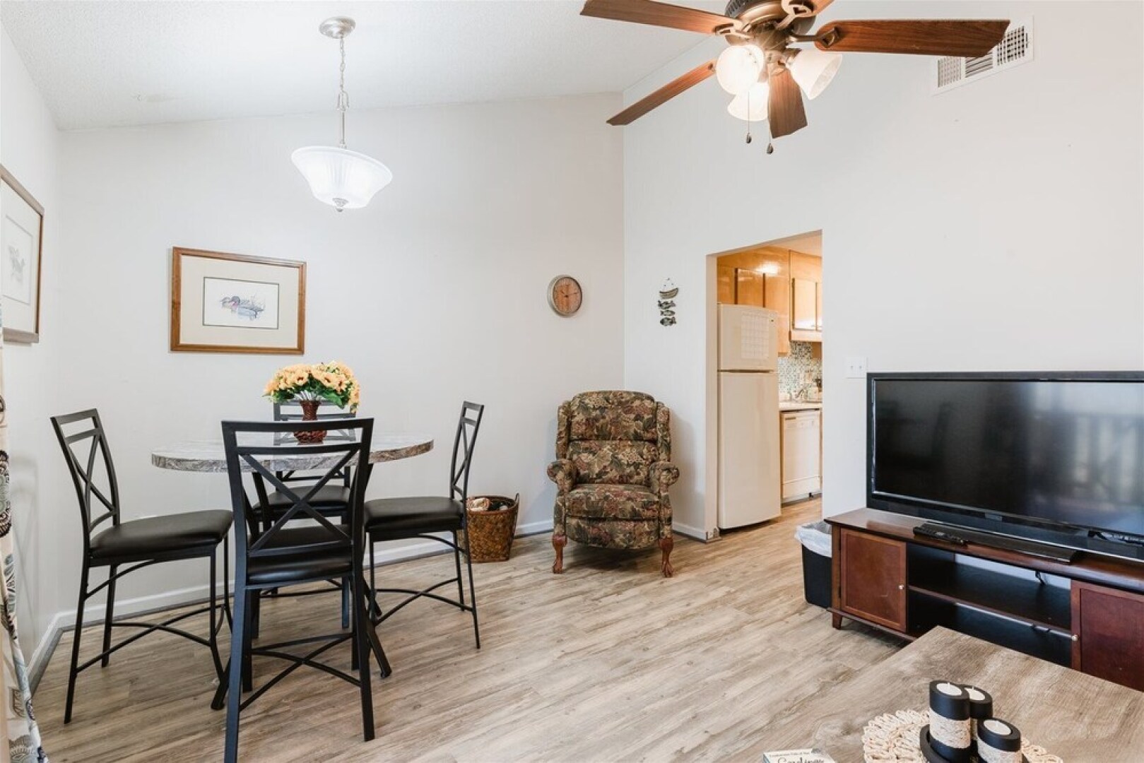 1509 Marina Road - Left Side