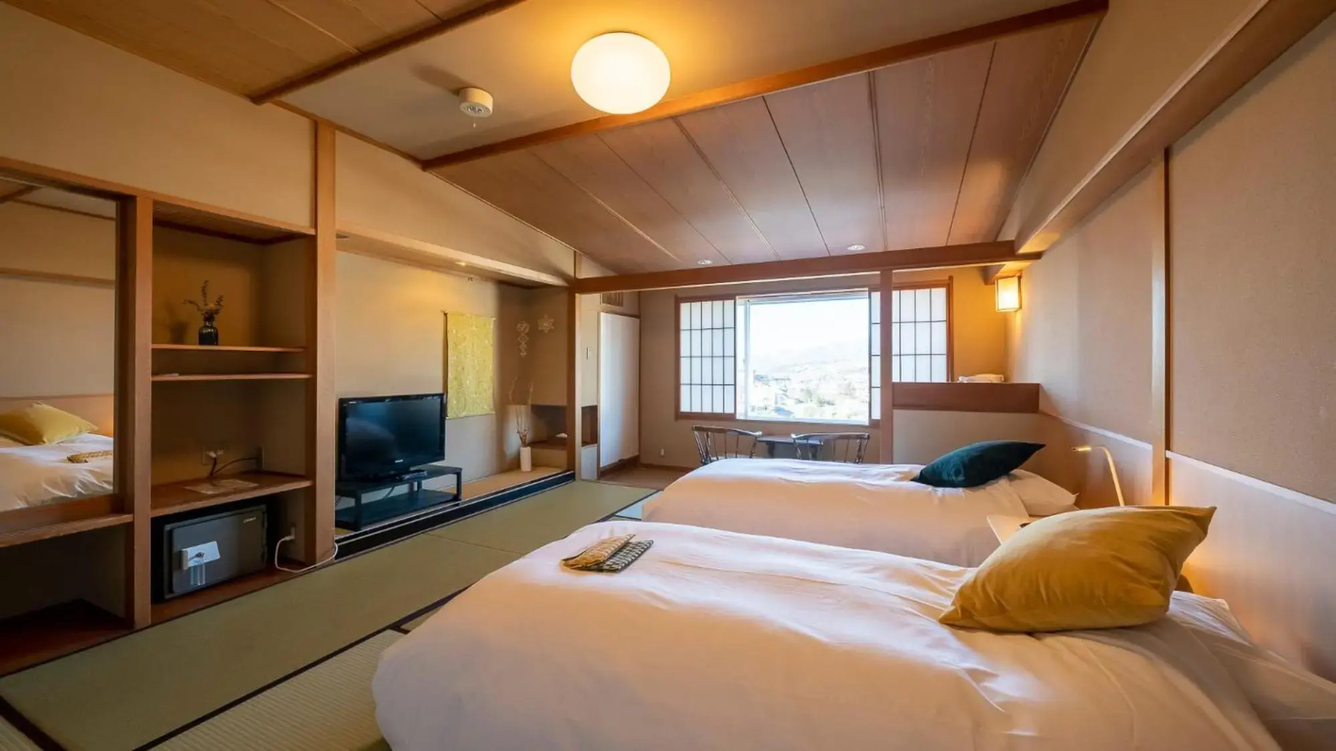 onsen hotel Omoto