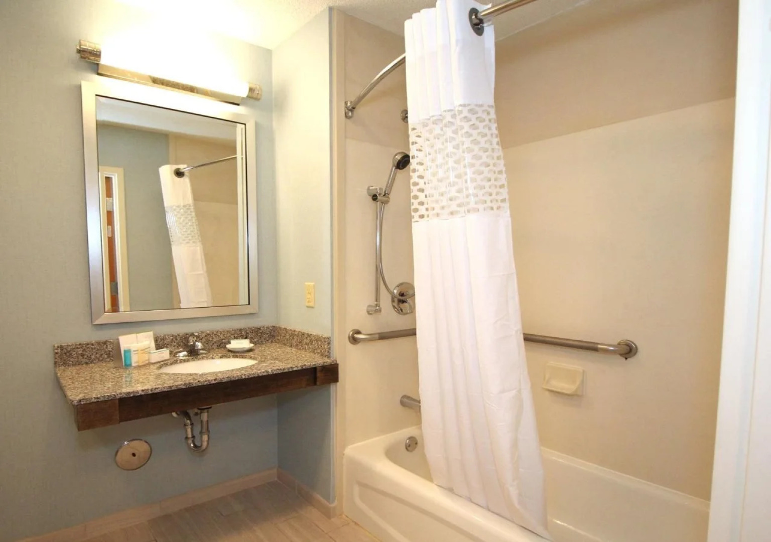 Hampton Inn Sandusky-Central