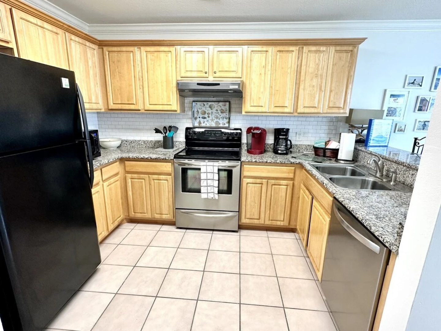 Sea La Vie 2 Bedroom Townhouse by RedAwning