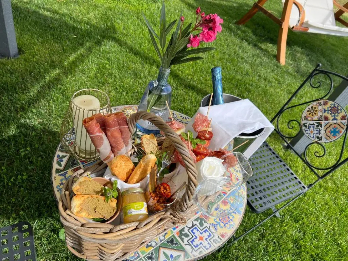 Anahita Luxury Suite & Spa