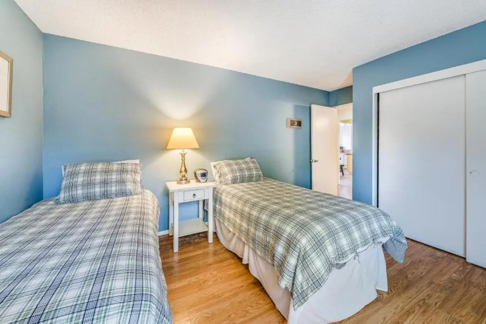 22 Huntington St. 2bdr