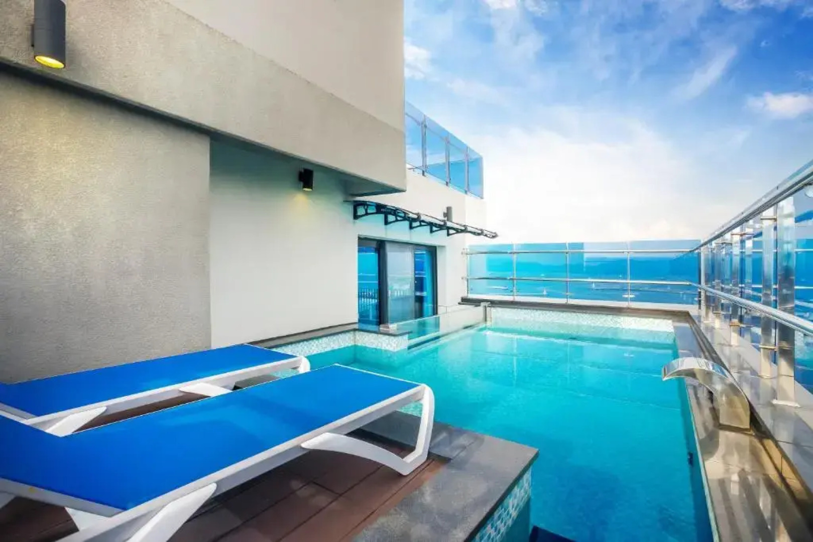 Utop Marina Hotel & Resort