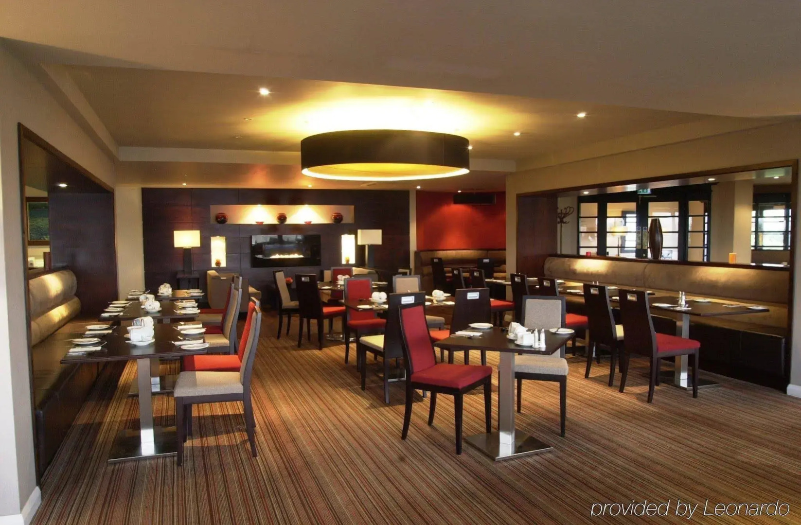 DoubleTree by Hilton Edinburgh - Queensferry Crossing