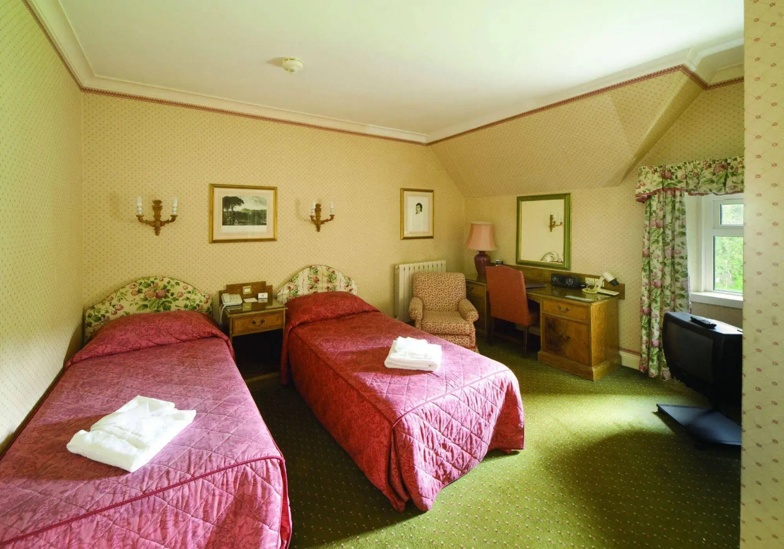 The Invercauld Arms Hotel