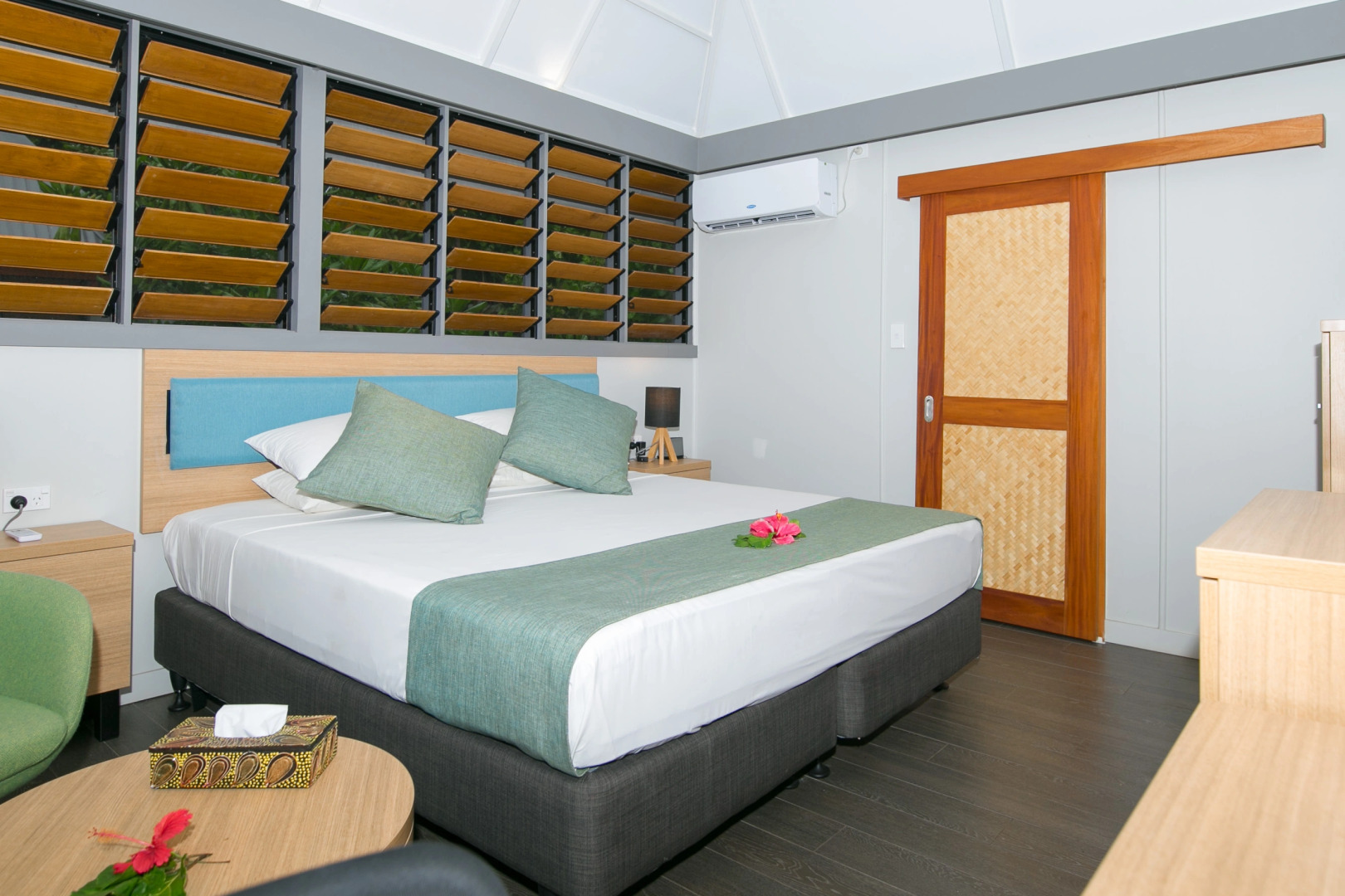 Serenity Island Resort