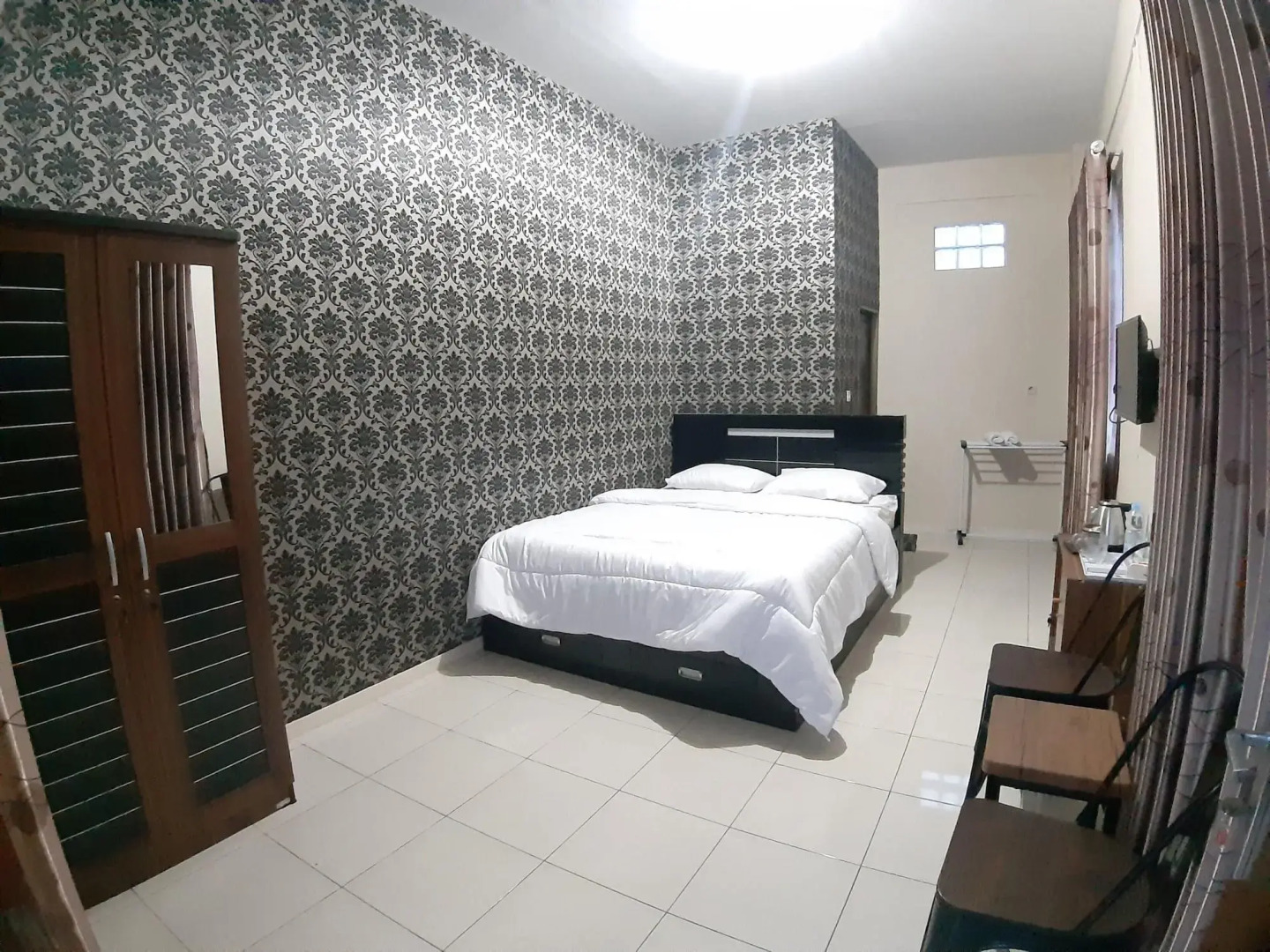 Soreang Hotel by ZUZU