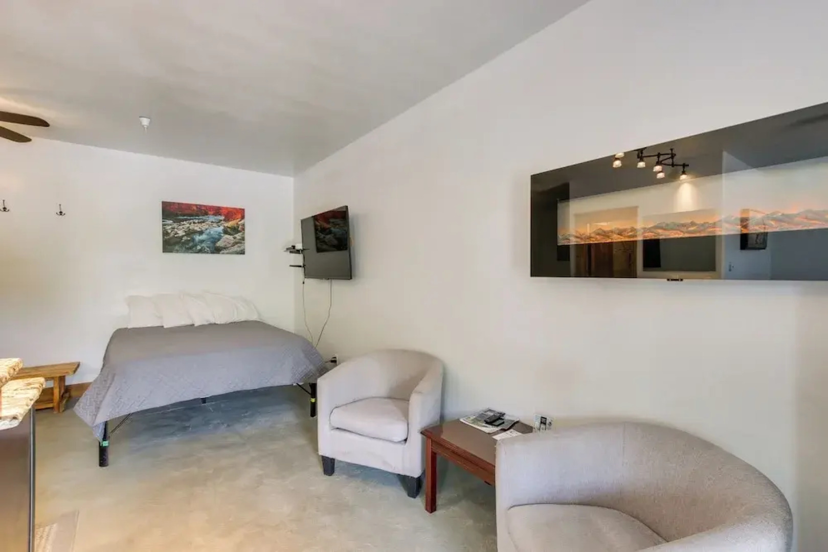 Central Lava Hot Springs Studio w/ Deck & Views!