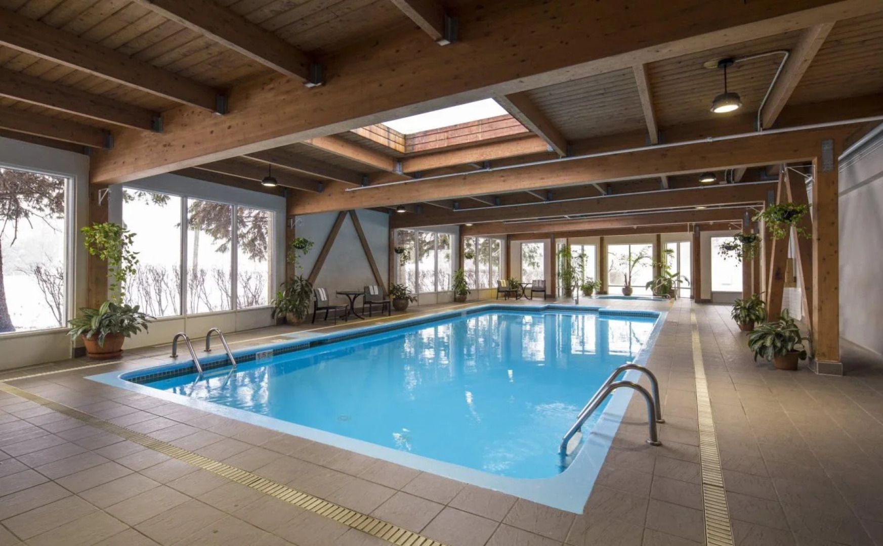 Holiday Inn Montreal Longueuil by IHG