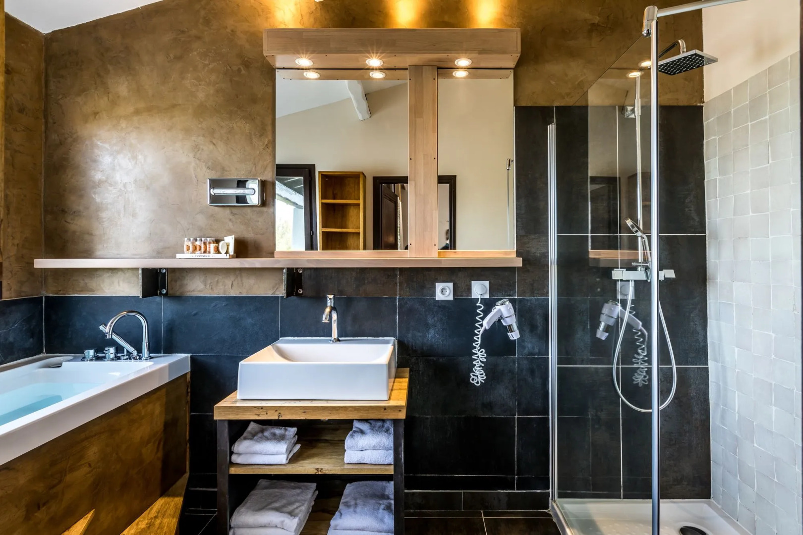 Auberge Cavaliere du Pont Des Bannes