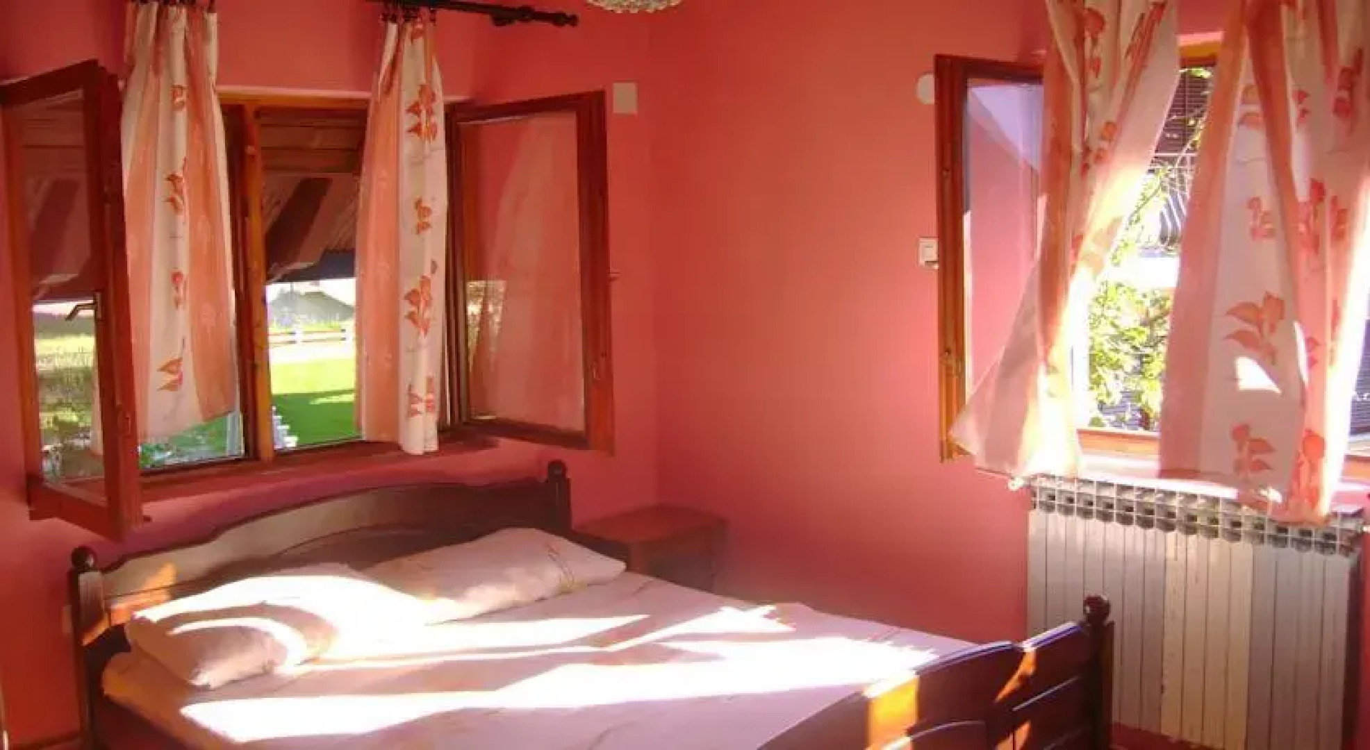 Apartments and Rooms Taverna