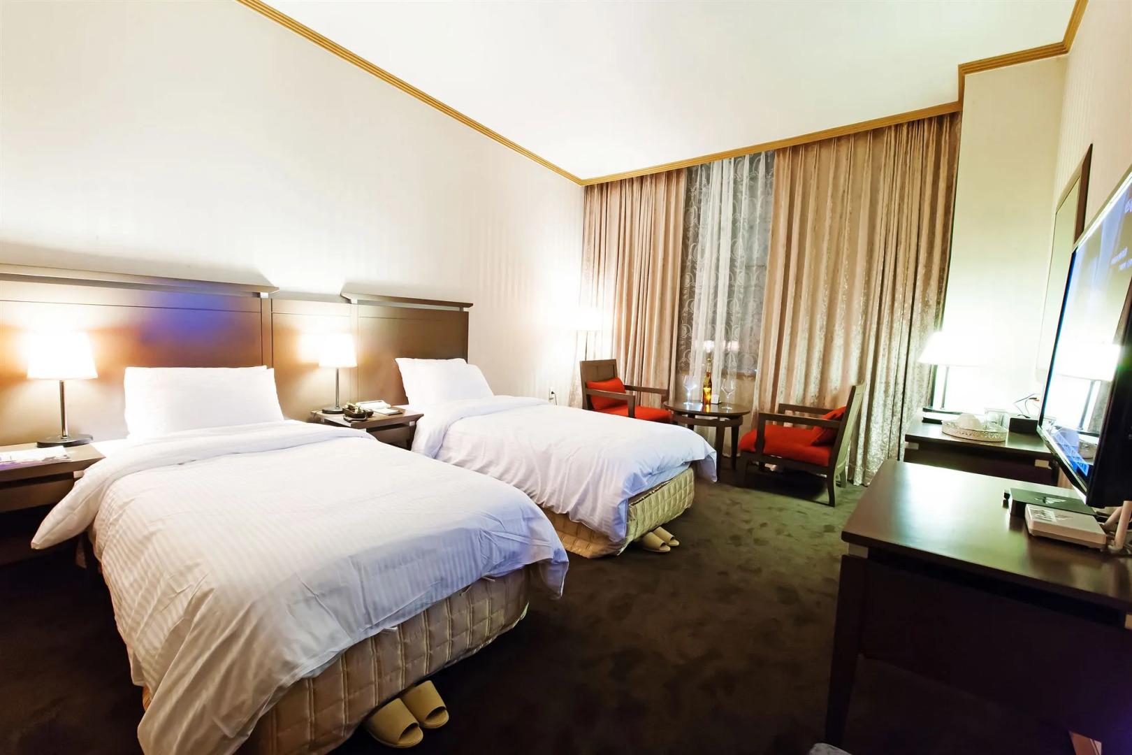 Queen Vell Hotel & Wedding