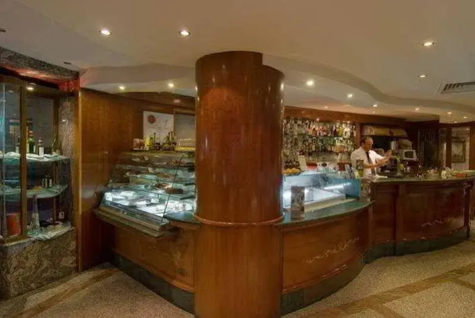 The New Tower Palace Hotel