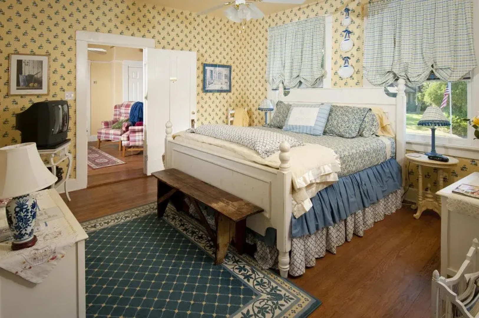 The Cotton Palace Bed and Breakfast