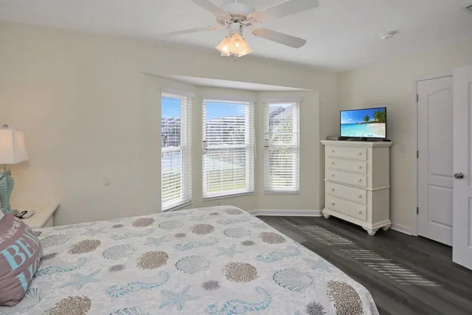 Sea Cliff I-51 Coastal Splendor