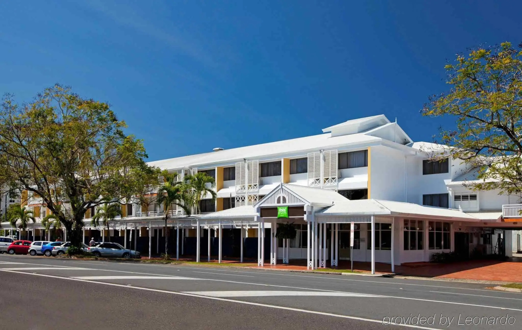 Mercure Cairns