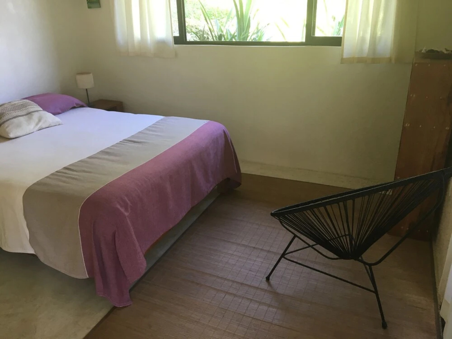 . Double Bed, Queen Size, Small Kitchen, Terrace, Wi-fi- air Condition. Quiet