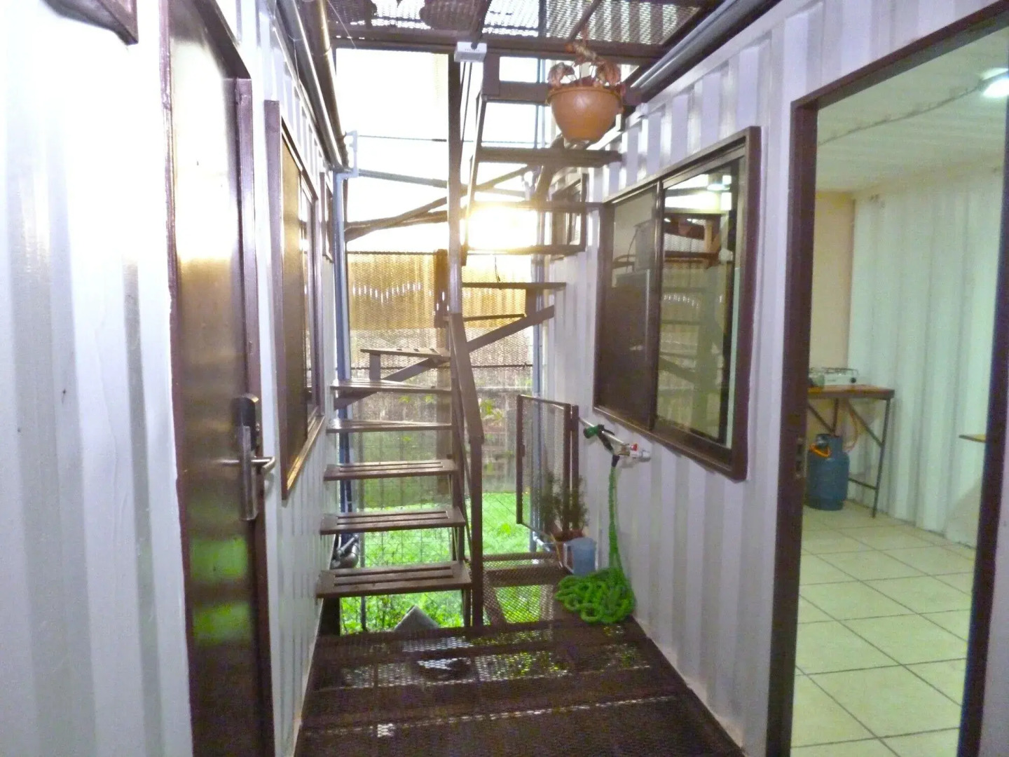 Costa Rica Eco-container Hotel