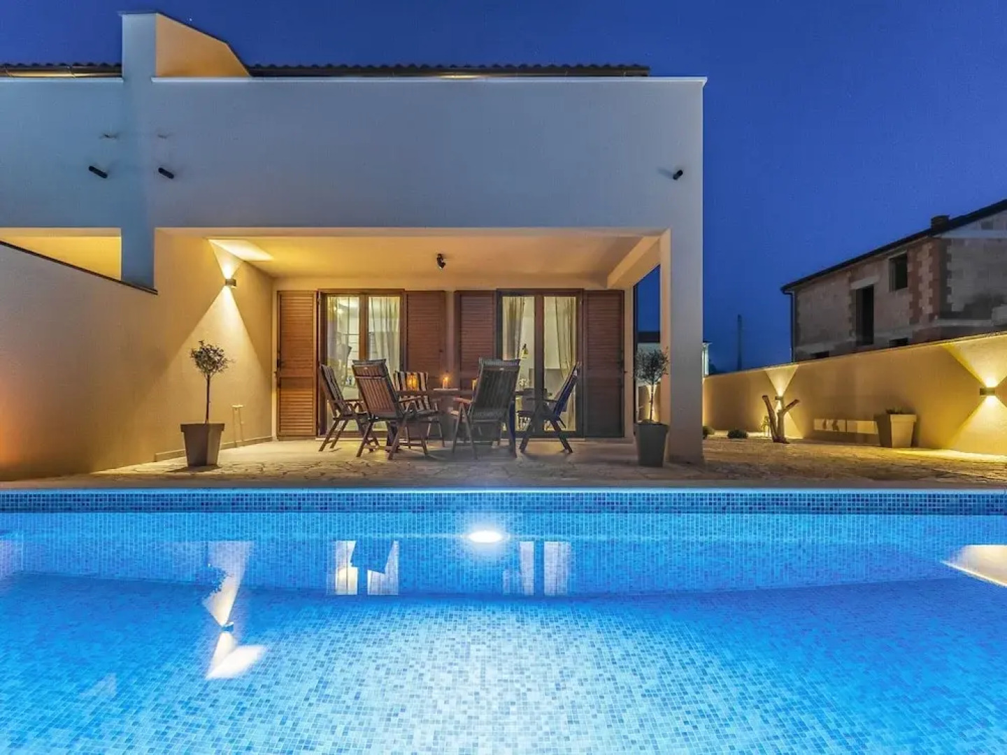 Family Villa With Pool, Wellness