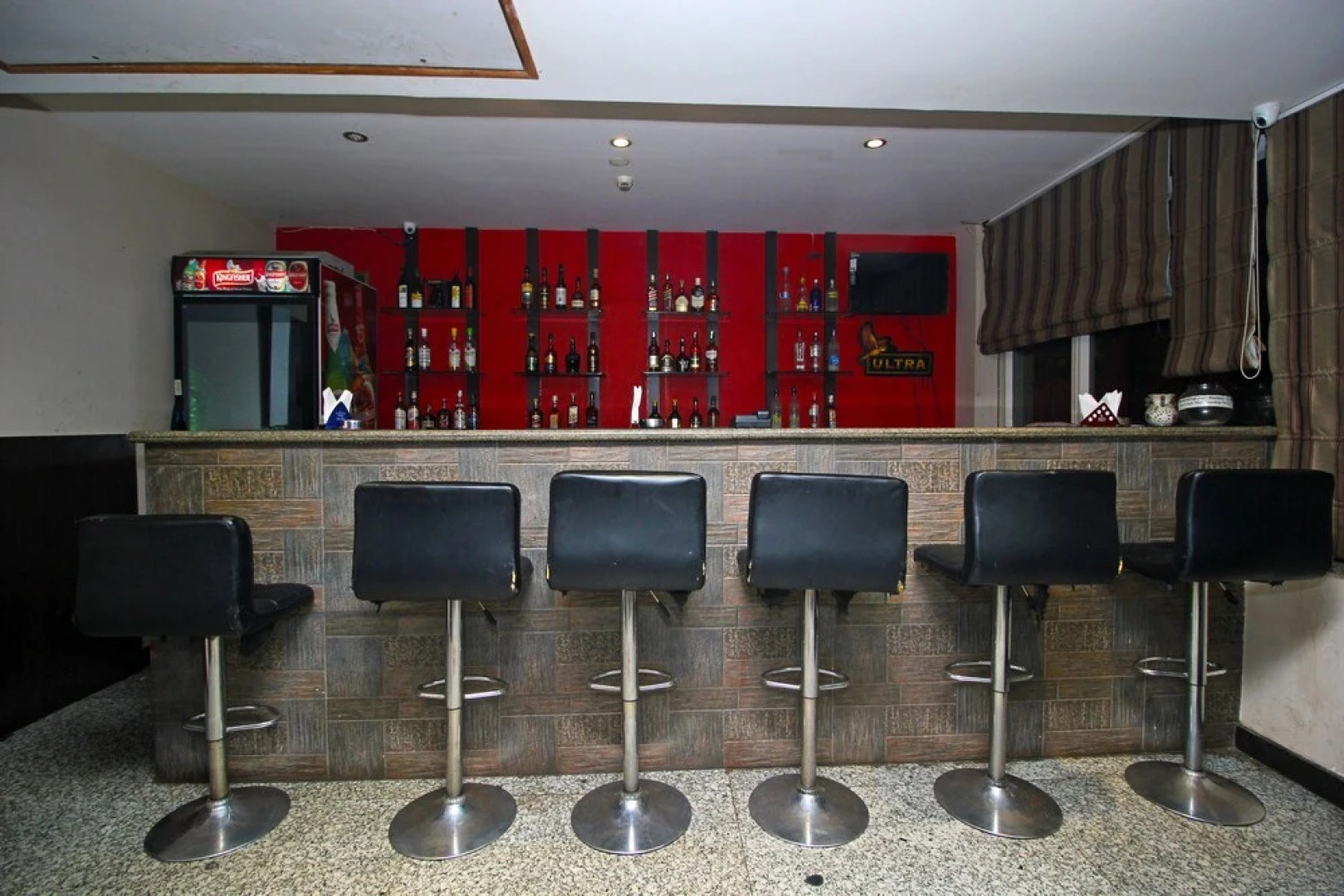 Hotel BJ's By the Way