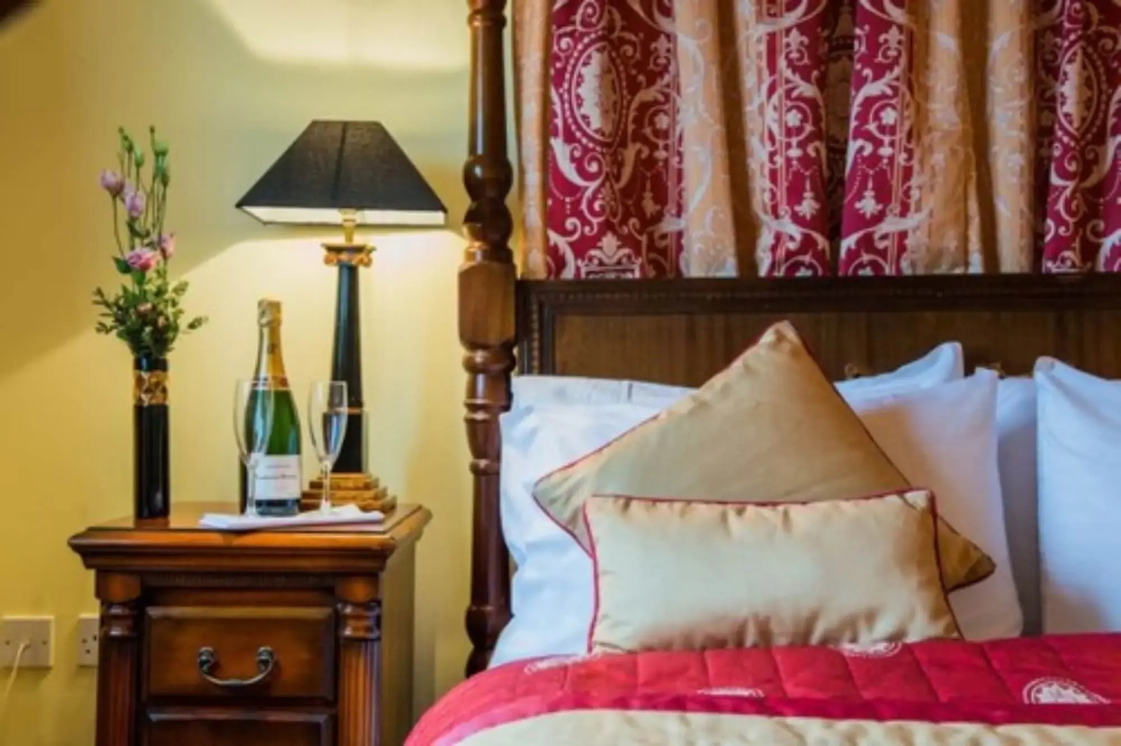 The Bear Hotel, Crickhowell