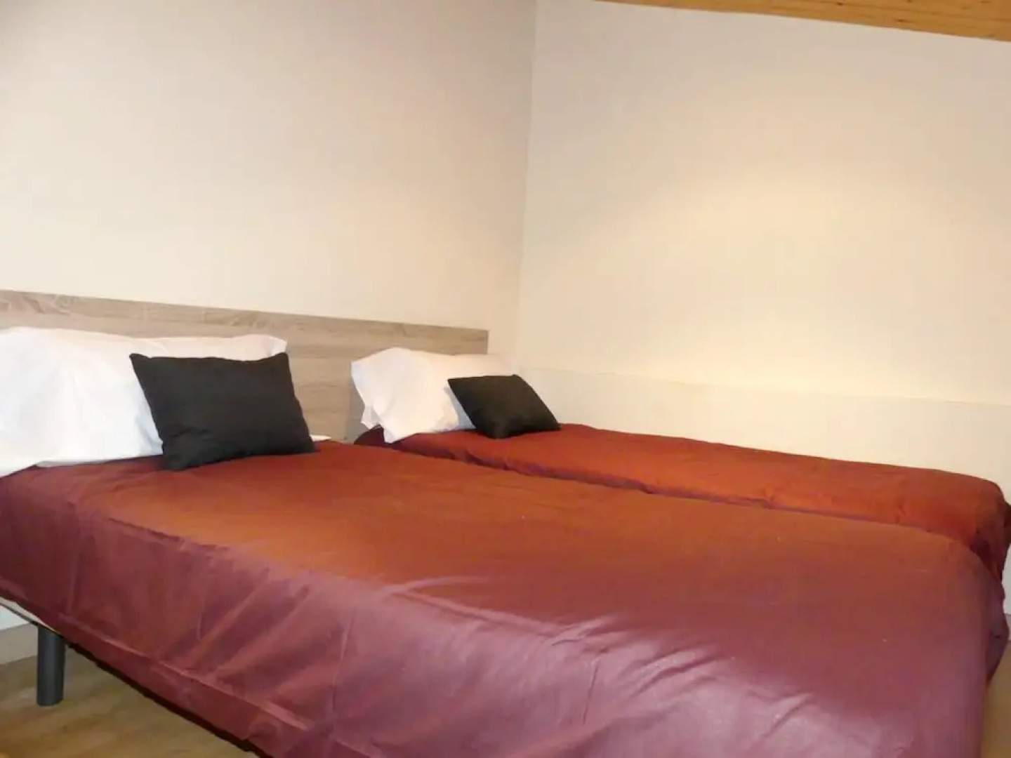 Apartment With one Bedroom in Vic, With Wifi - Near the Beach