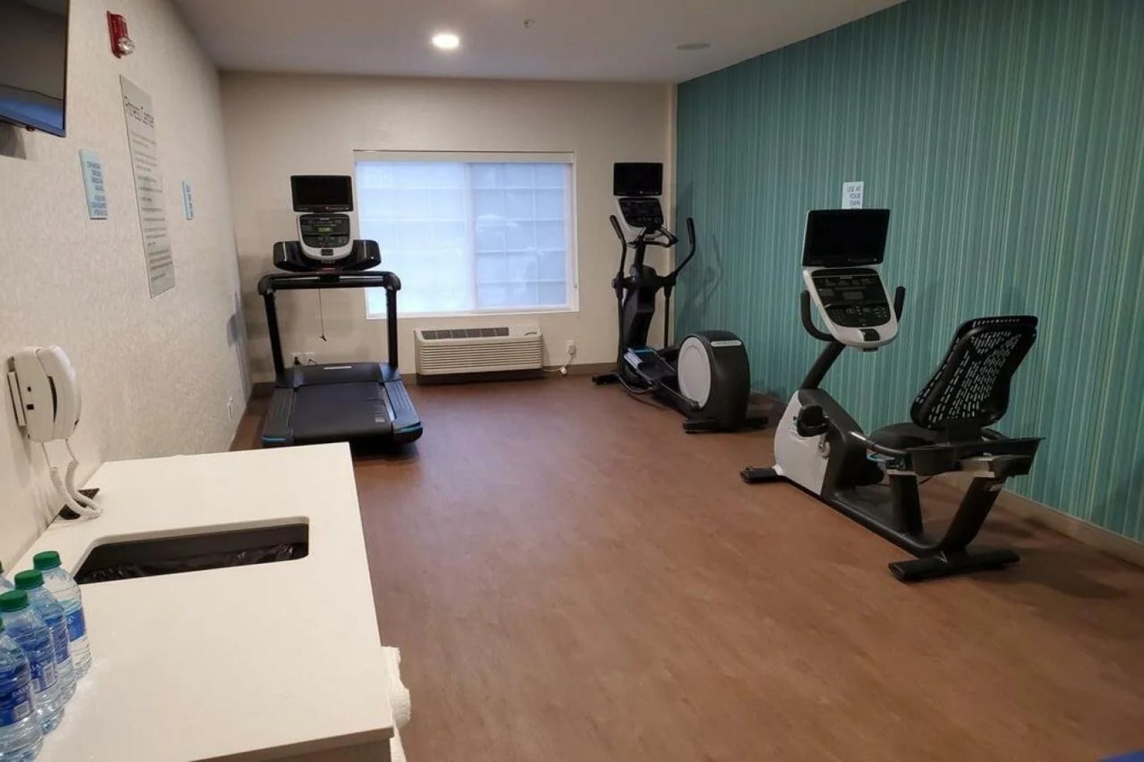 Holiday Inn Express & Suites Lincoln City by IHG