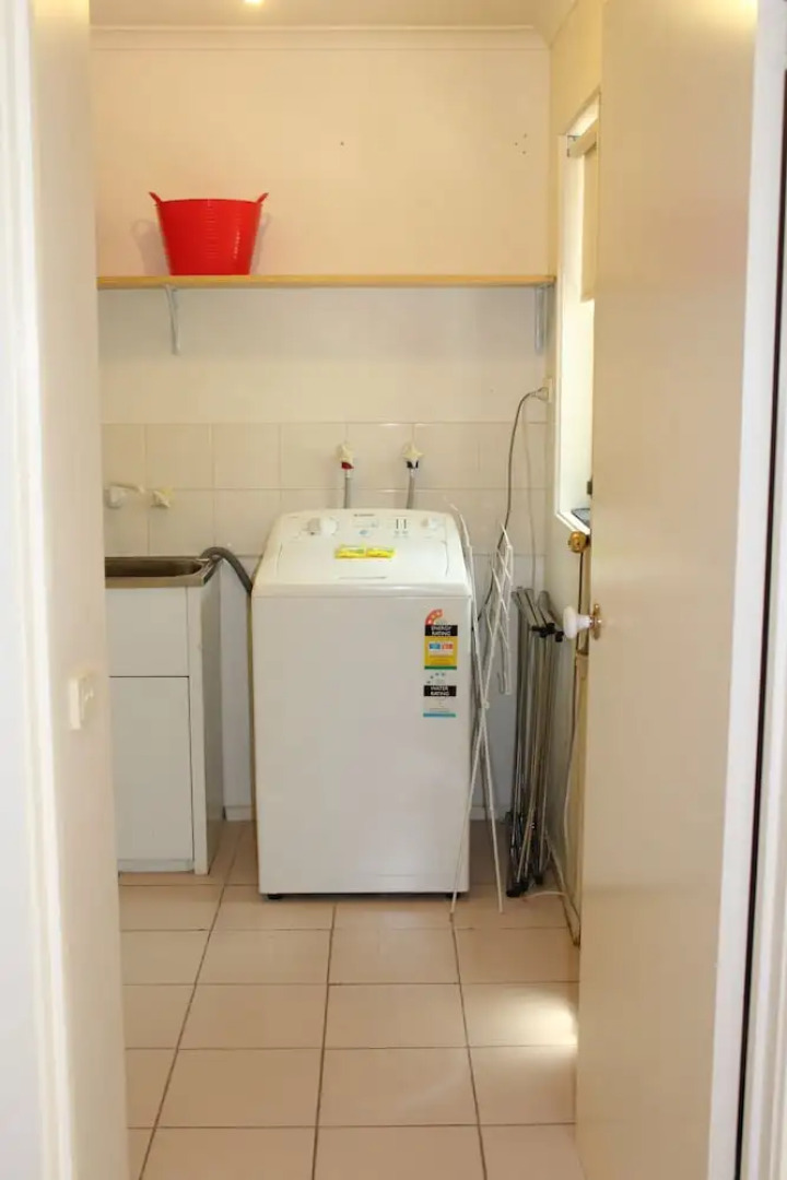 Australian Home Away Ringwood at Bardia