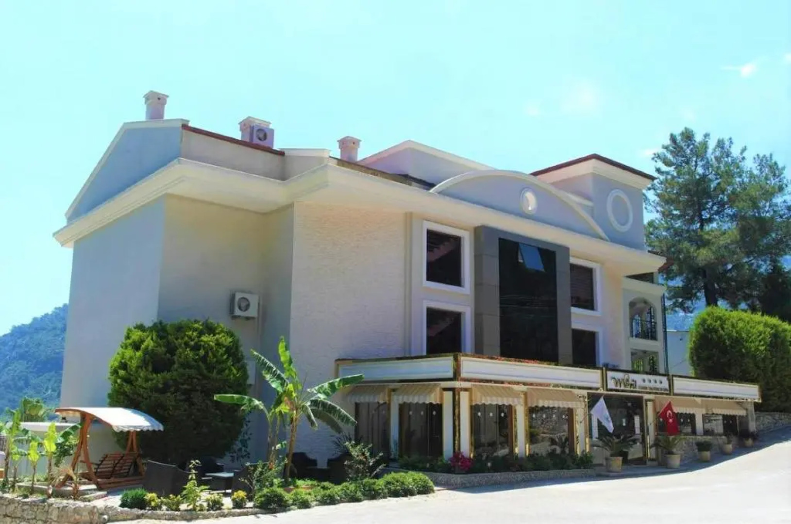 Meril Club Hotel (+16 Adulty Only)