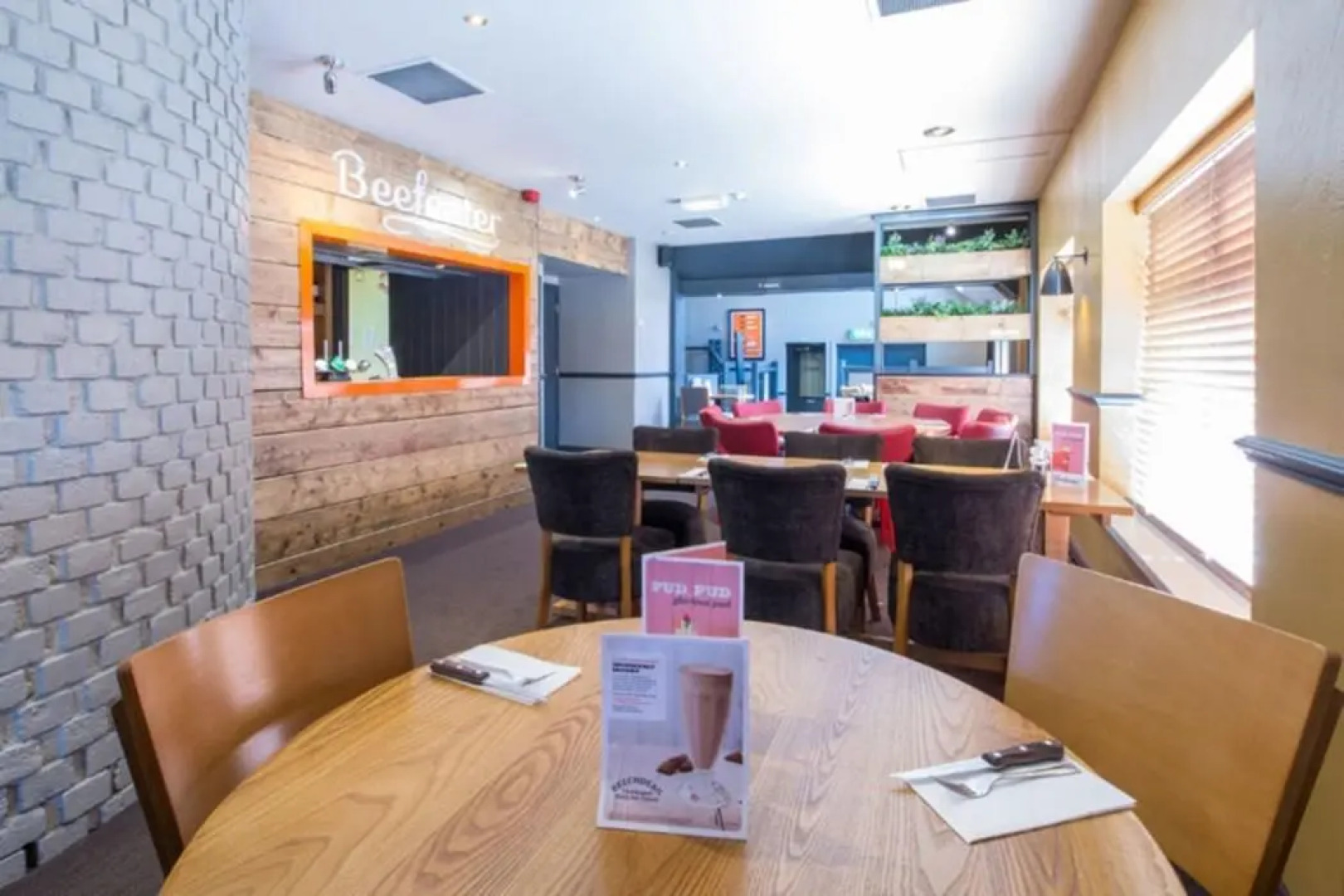 Premier Inn Stockport South