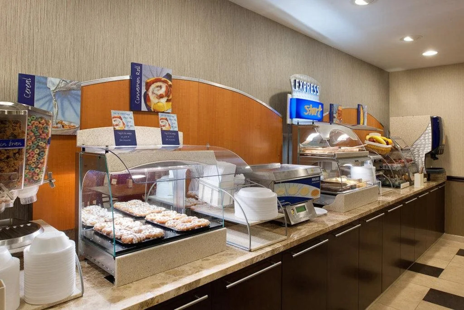 Holiday Inn Express Philadelphia Airport by IHG