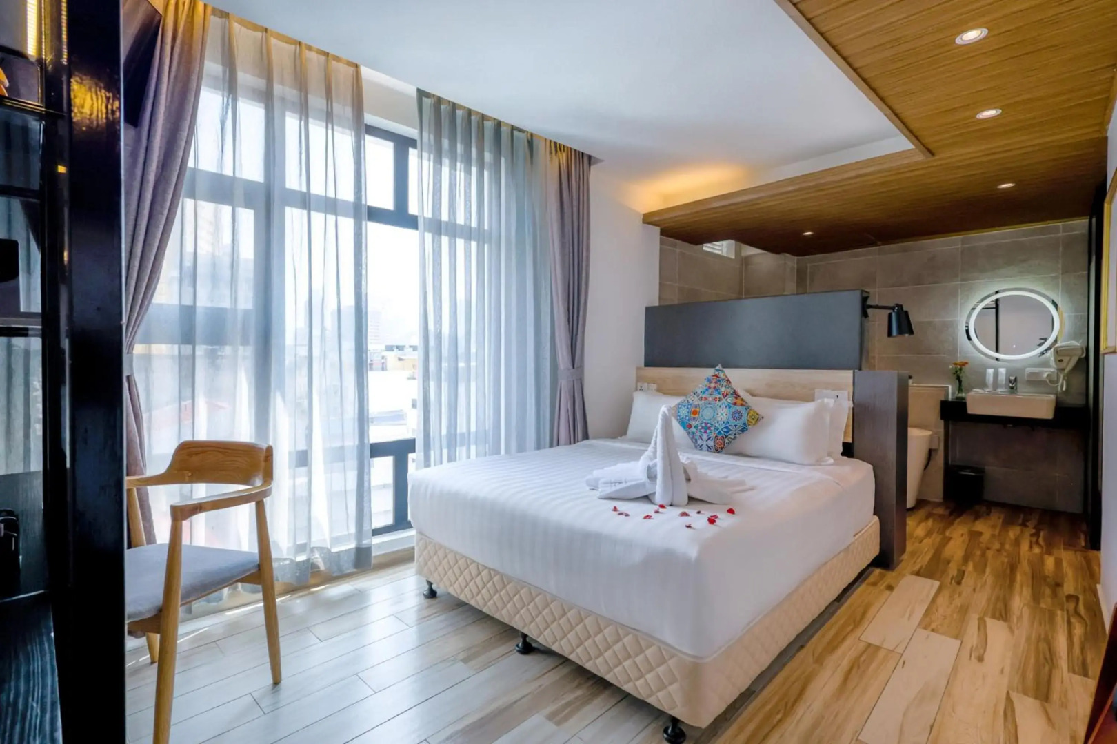 Santa Grand Hotel Central Market