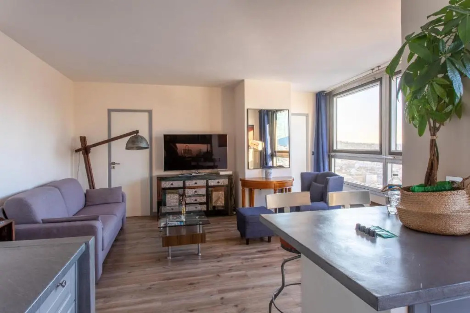 Le « 24th » on Blum Square