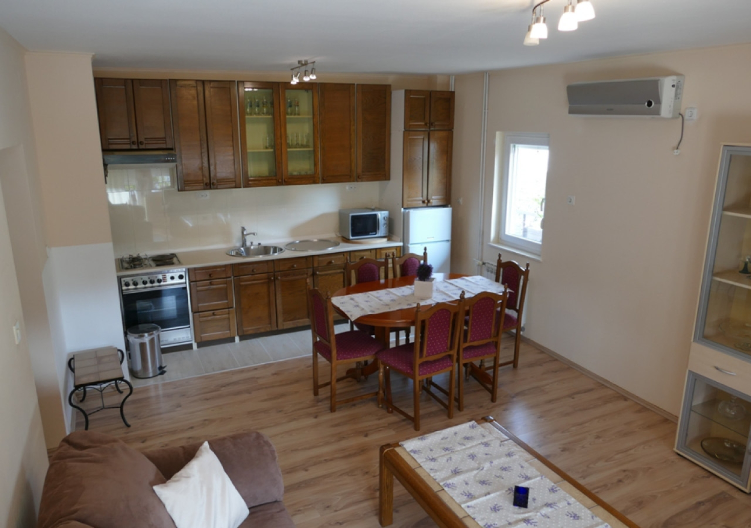 Apartment Ruza - 300 m from sea: A1 Trogir, Riviera Trogir