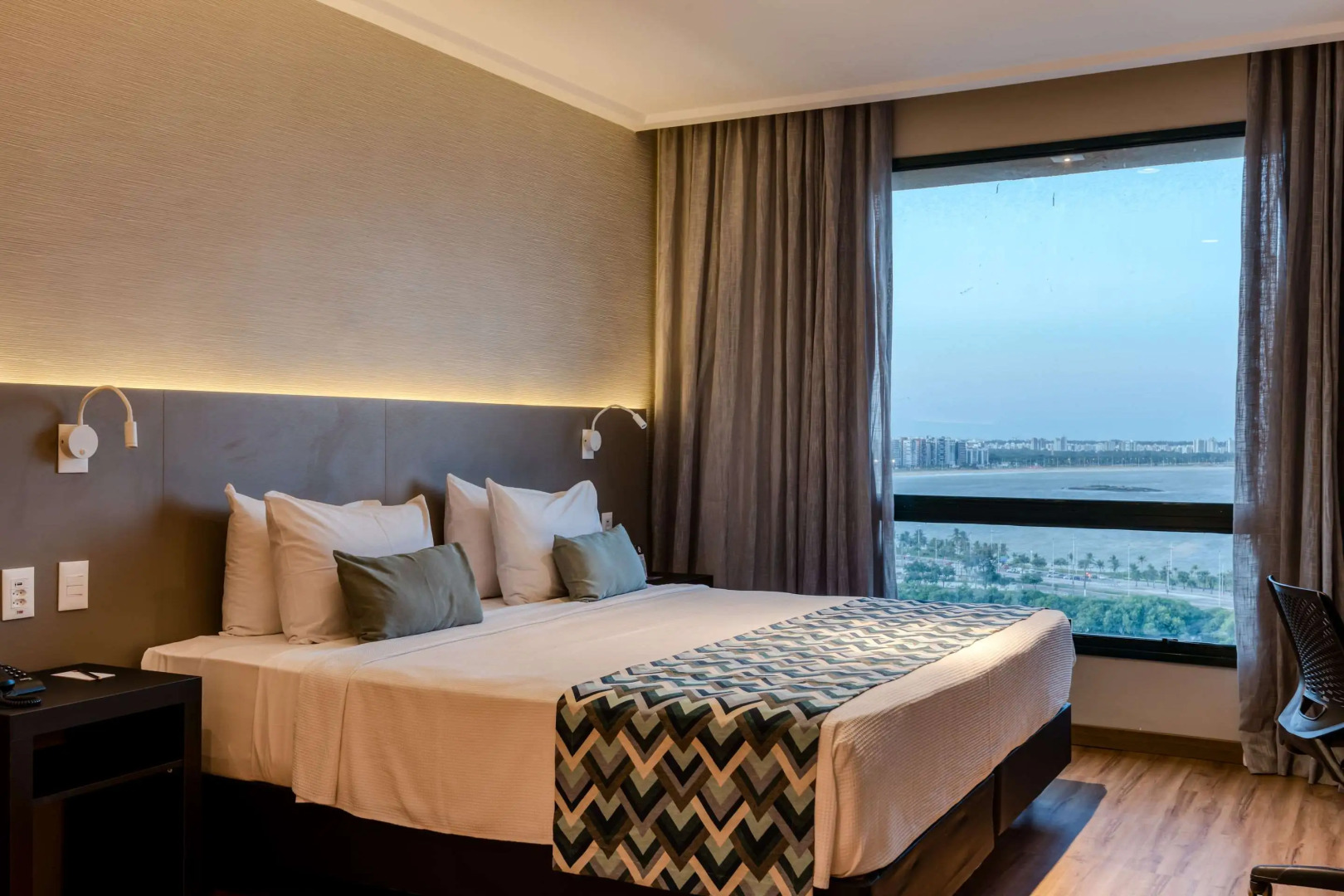 Comfort Suites Vitoria