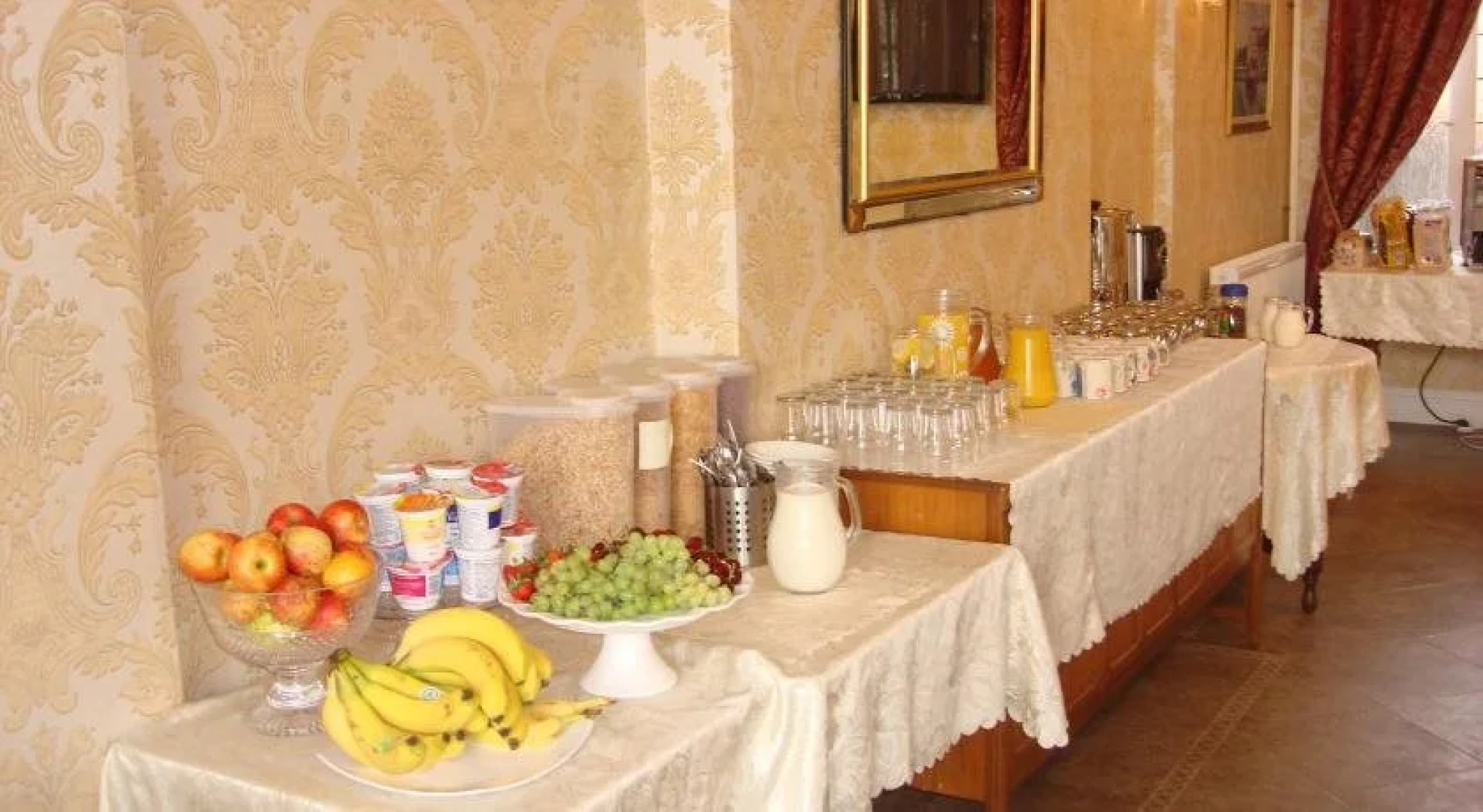 Yellow Mountain Hotel