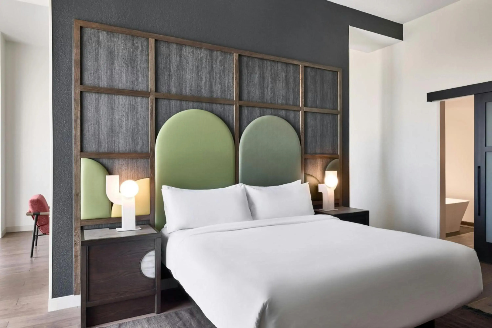 Renaissance® Phoenix Glendale Hotel & Conference Center