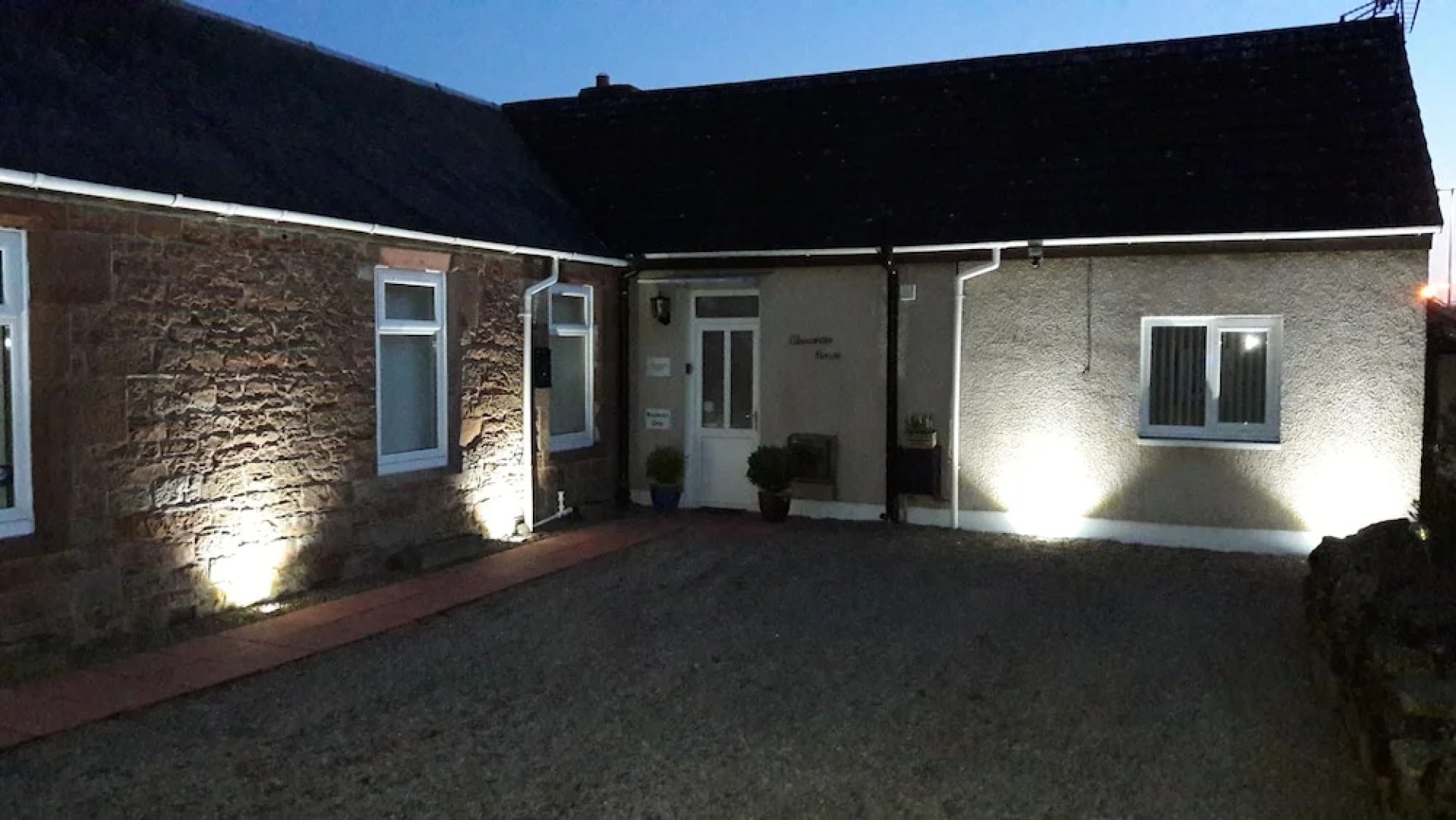 Alexander Guest House