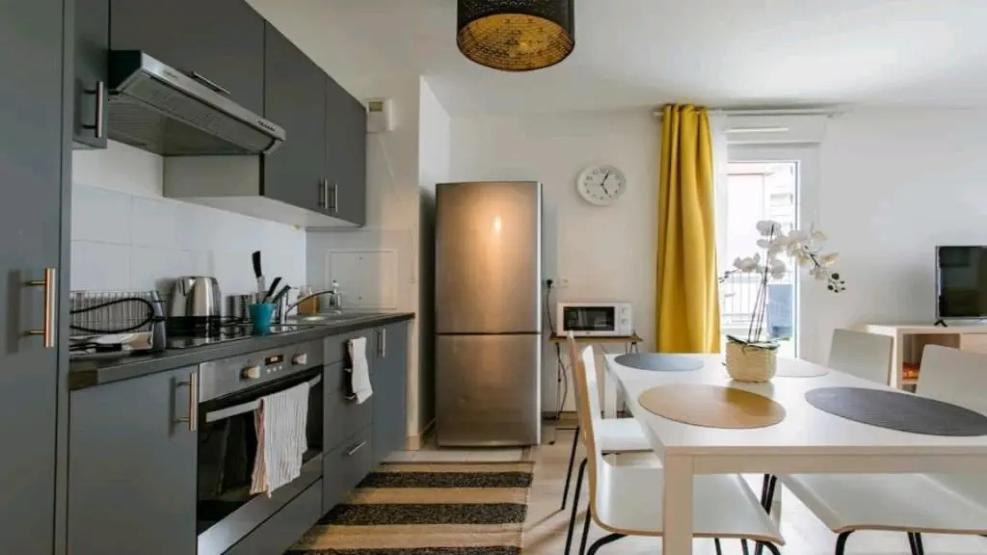 Luxury Apartment near Paris la Défense with secured Parking