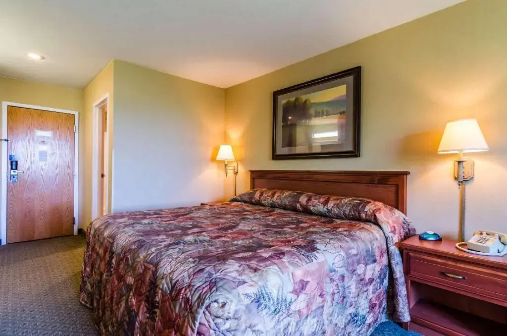 Super 8 by Wyndham Cozad