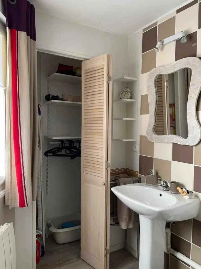 Studio rez-de-chaussée, à Lesquin/Lille aéroport