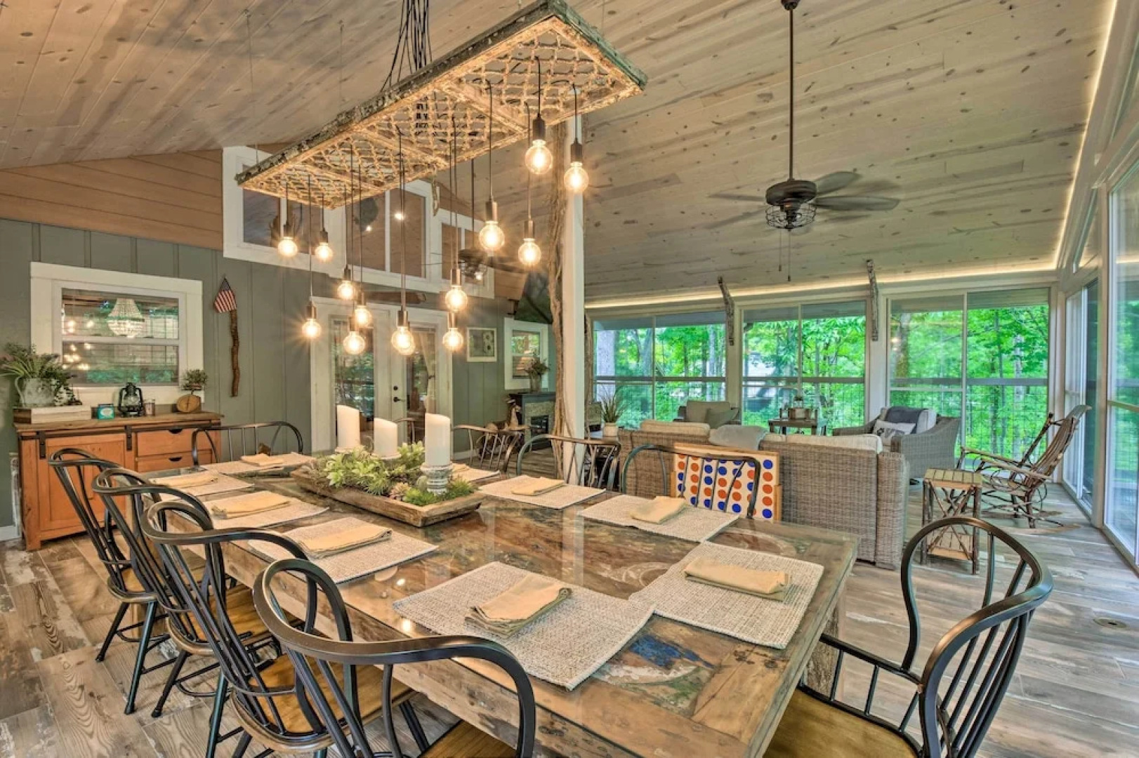 Hiawassee Getaway w/ Hot Tub, Deck & Lake Access!