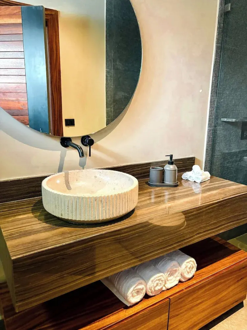 Serenzzo Hotel & Cuisine