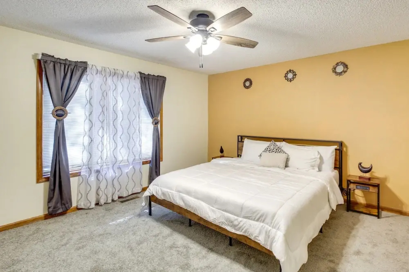 Welcoming Hot Springs Home 12 Mi to National Park