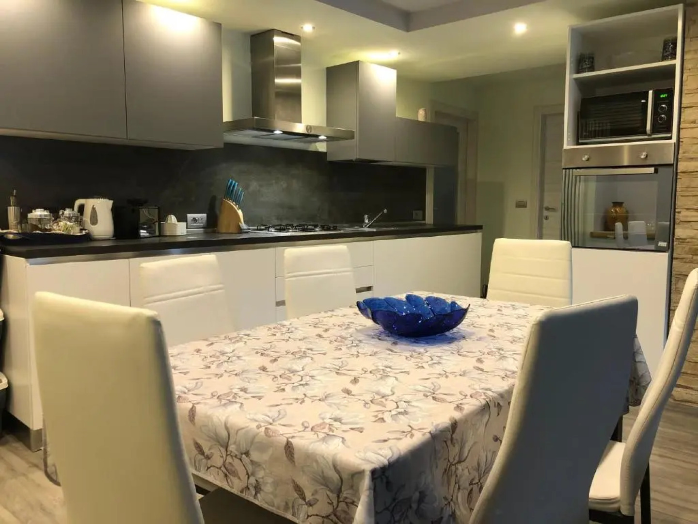 Salice Home 2/6 people