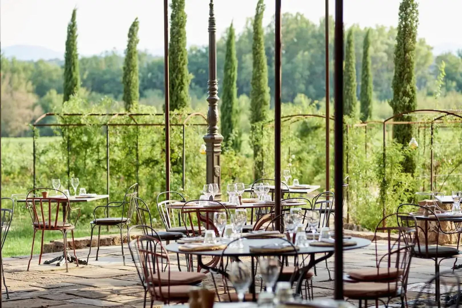 Château Saint-Roux Le Luc- Le Cannet des Maures