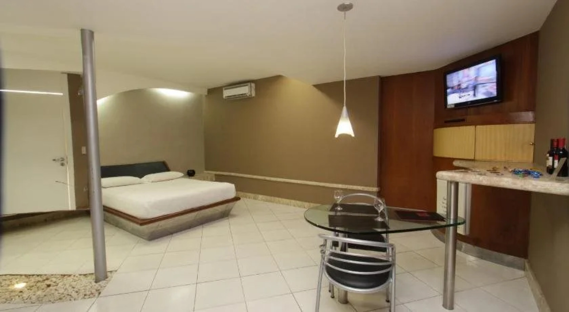 Raru's Motel Litoral Norte (Только для взрослых)