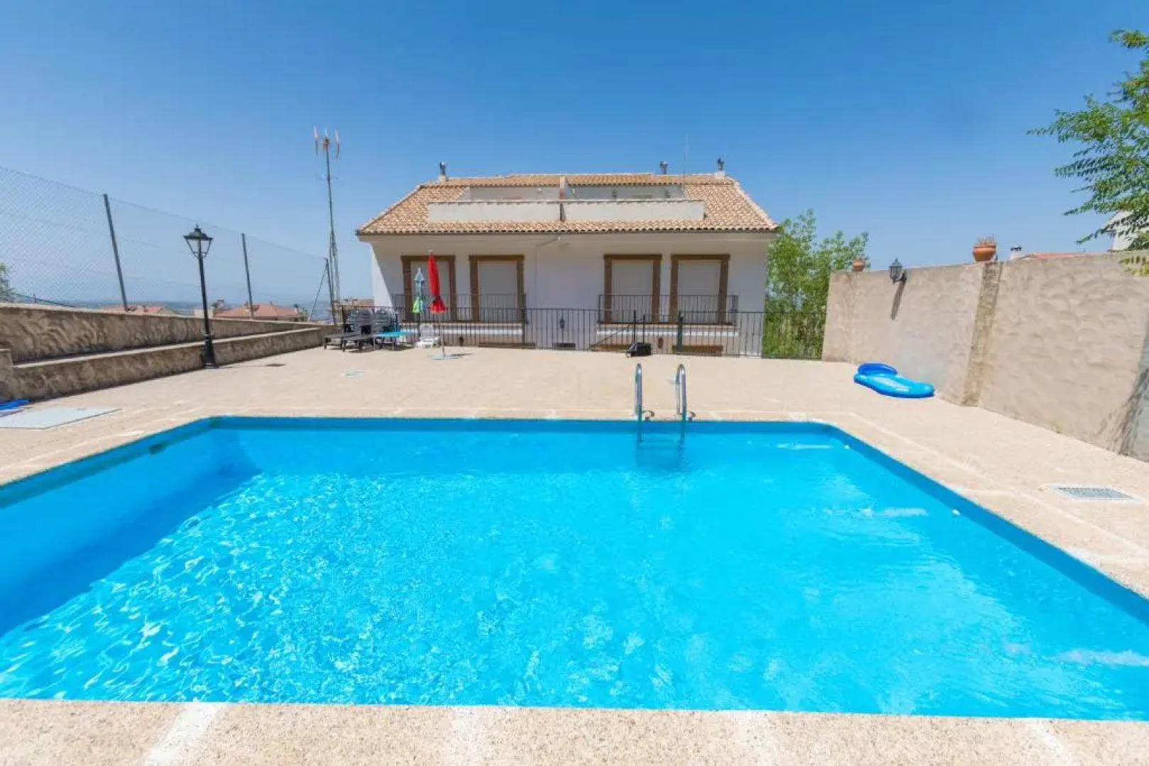 Alojamientos Madrigal 1 y Madrigal 2