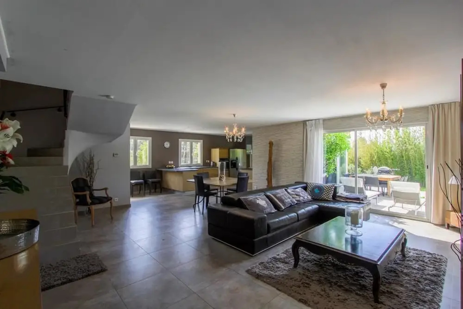 Homelly - Belle Maison avec piscine