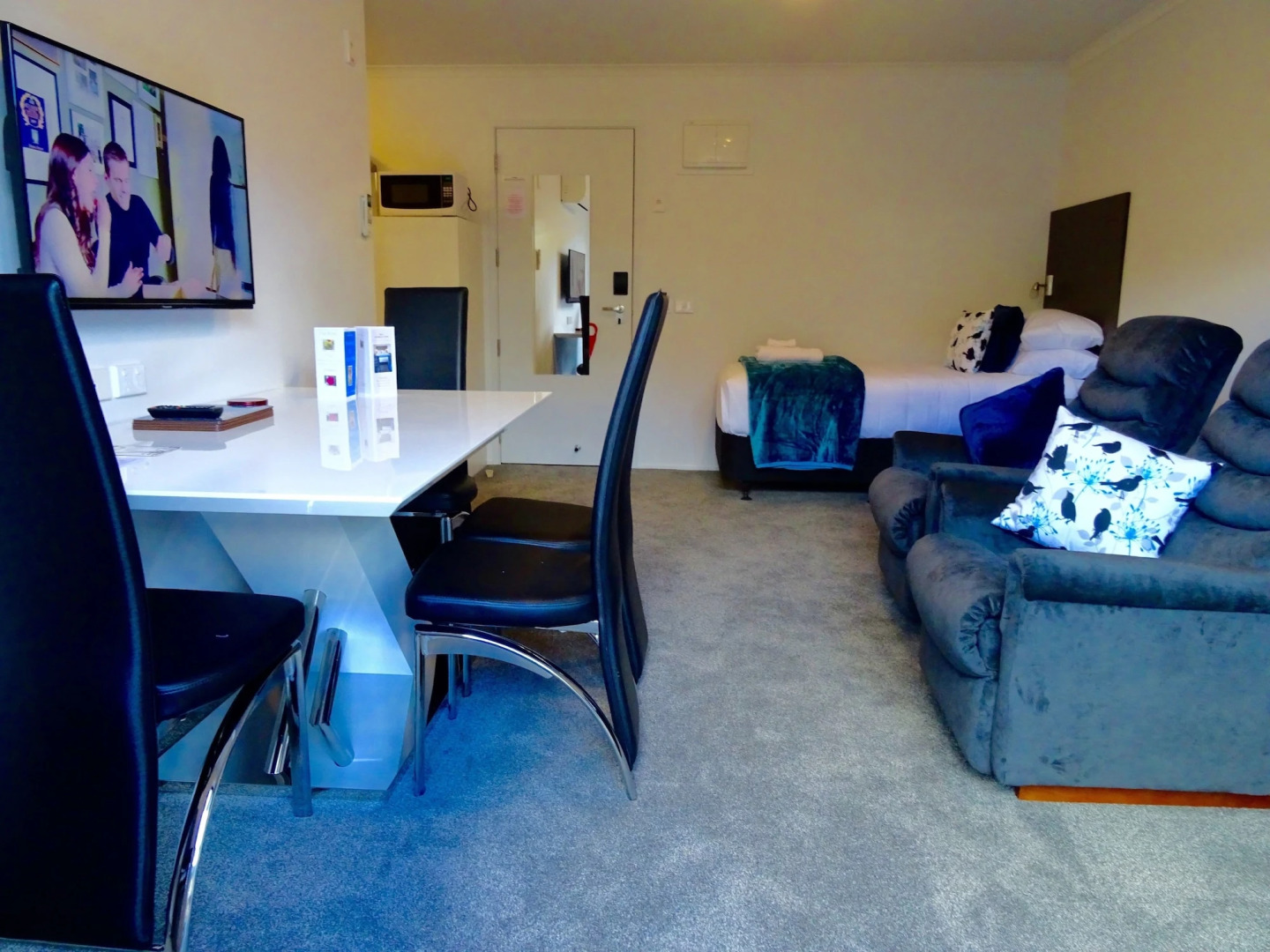 BKs Premier Motel Hamilton